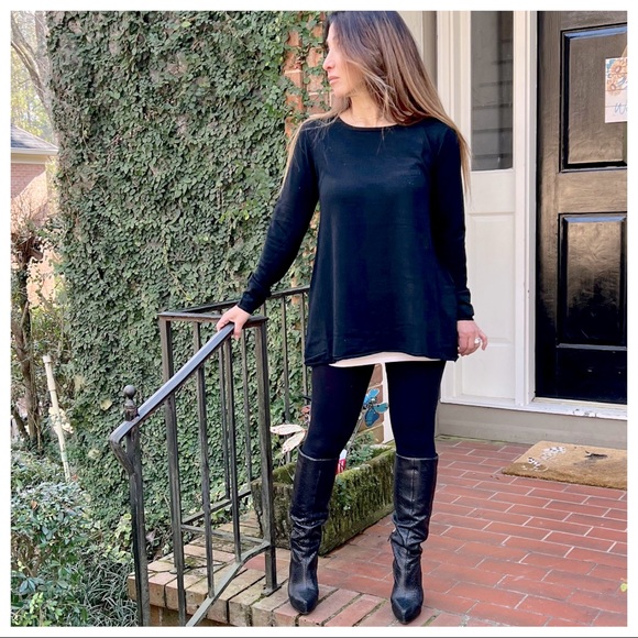 Made in Italy Soft Viscose blend Knit Sweater Tunic with side detail - Picture 2 of 9